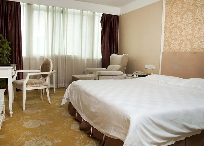 Superior Queen Room